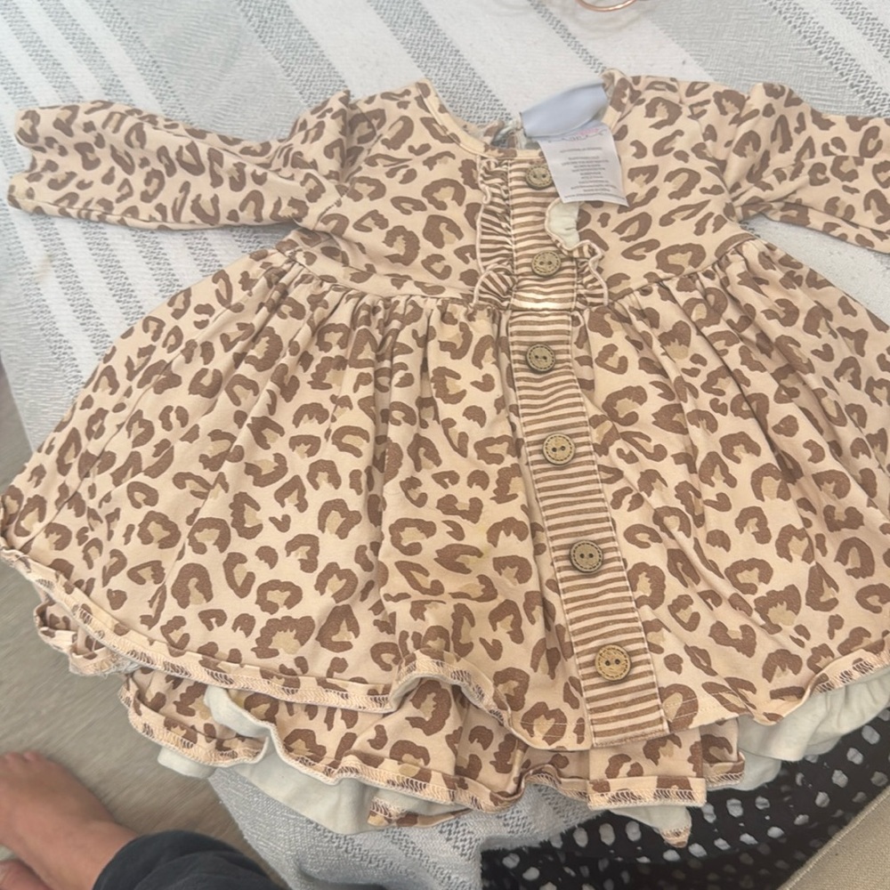 Serendipity leopard dress, long sleeve or one time perfect condition